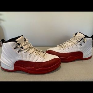 Pre-owned Jordans, very good condition